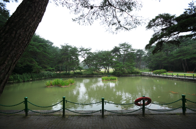 연지(지당)